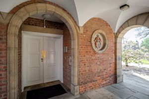 20 The Old College- click for photo gallery